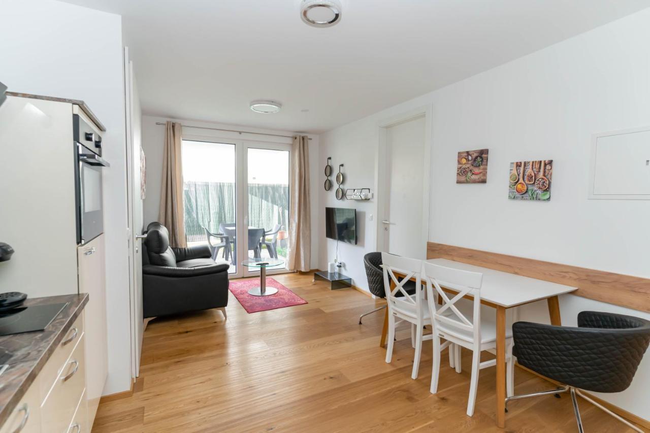 Modern Apartment With Tiny Garden Near City Center Wien Ngoại thất bức ảnh