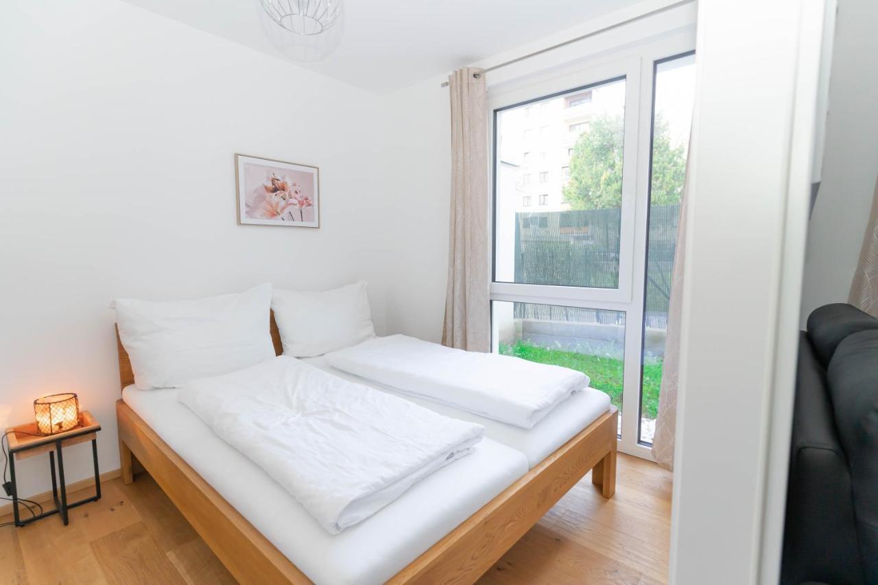 Modern Apartment With Tiny Garden Near City Center Wien Ngoại thất bức ảnh